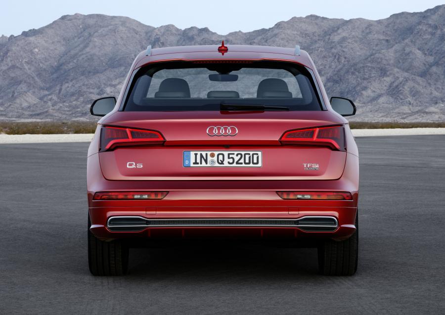  Audi Q5 TFSI Quattro S-Line 2016 года  (WW) (фото 100 из 110)